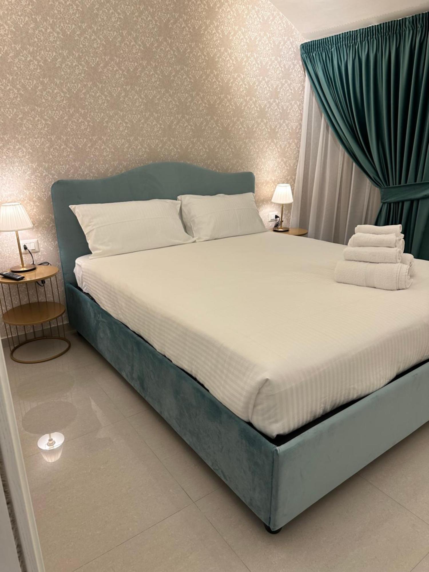 I 5 Partenopei Naples Luaran gambar